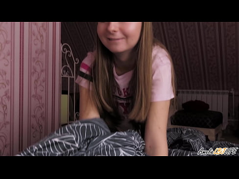 ❤️ Blonde Sucks her Best Friend Deeply και παίρνει σπέρμα στο στόμα της ️❌ Πορνό βίντεο ❌️